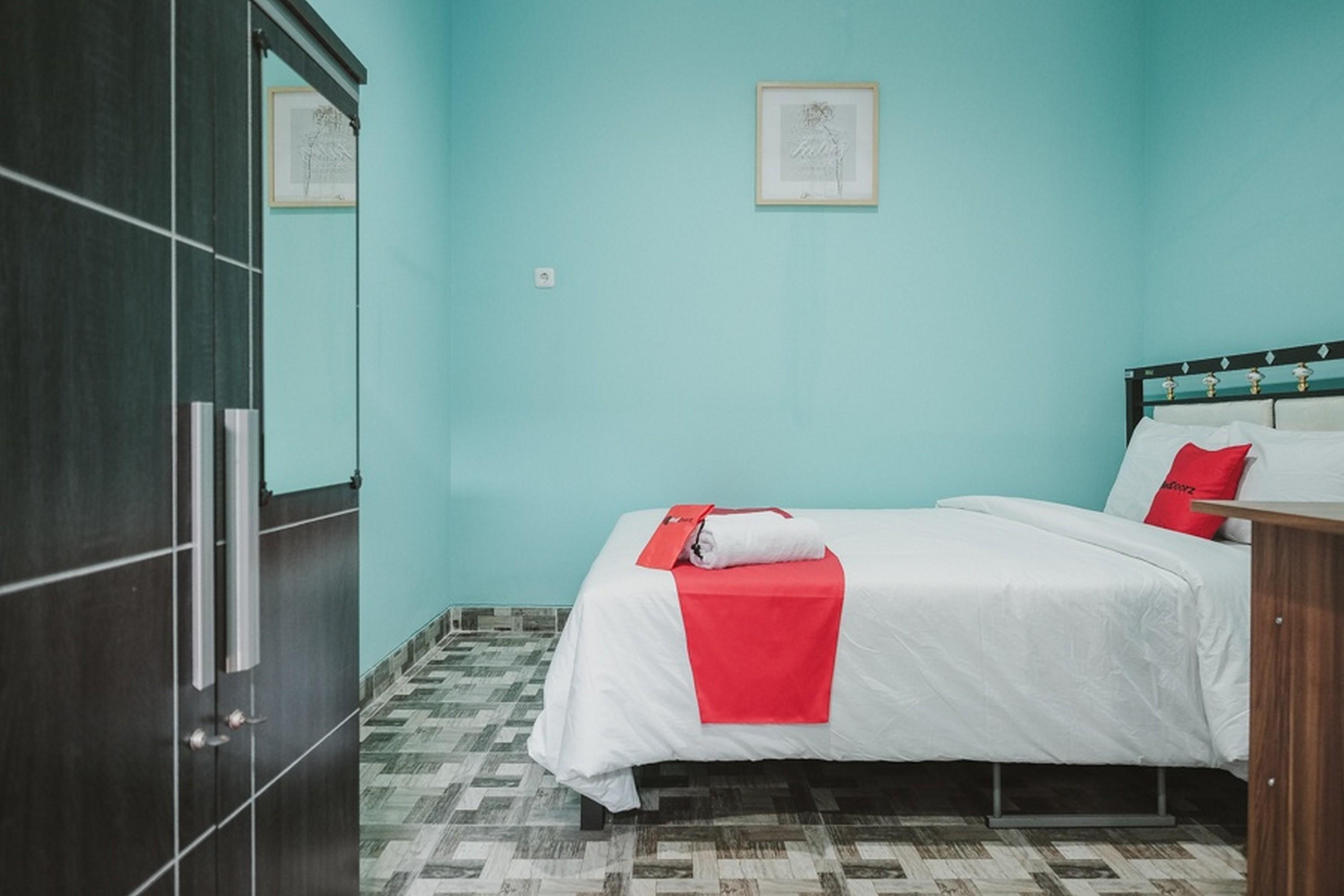 Reddoorz Near Rsud Koja Hotel Джакарта Екстериор снимка